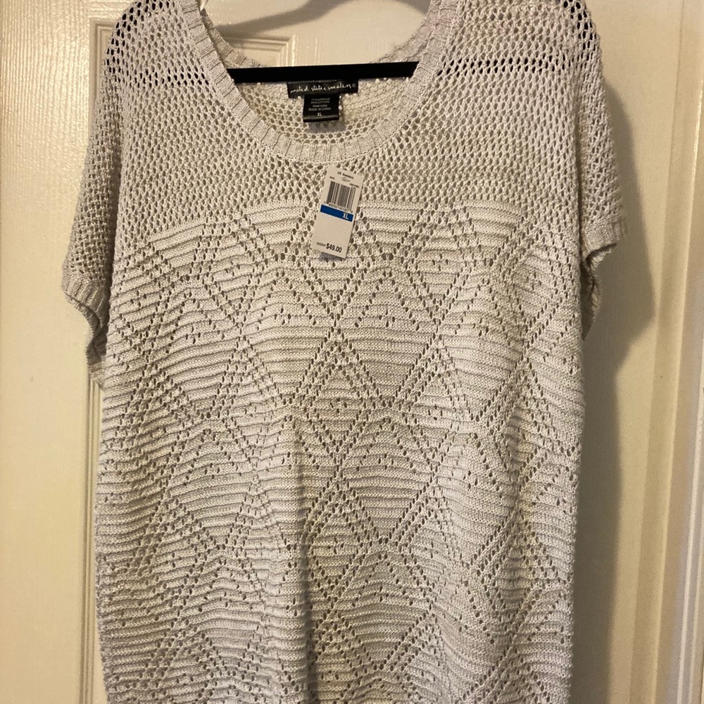 WOMENS KNIT SWEATER